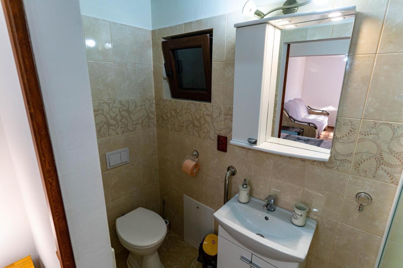 La Bebe 2 Beds Lägenhet Hunedoara Exteriör bild